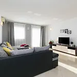 Apartman Dijana *