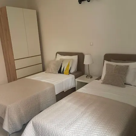 Dijana Apartment *