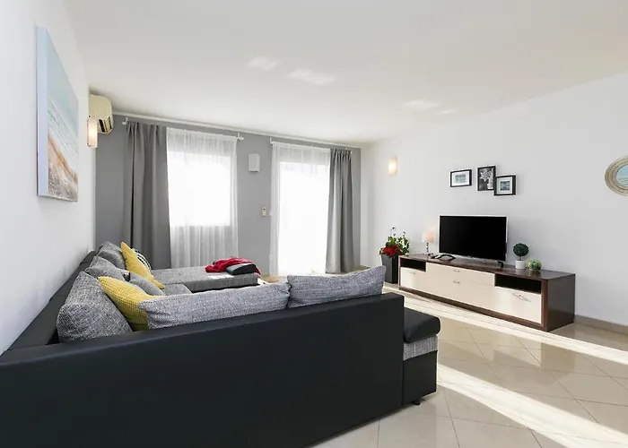 Apartamento Dijana *